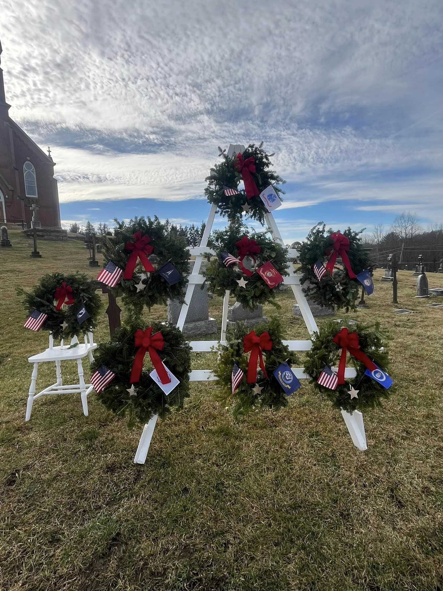 Cemetery Wreaths Assorted – The Remembrance Center