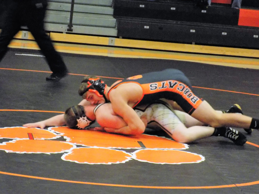 https://clarionsportszone.com/wp-content/uploads/2016/12/Wrestling-2016-17-3-1050x788.jpg