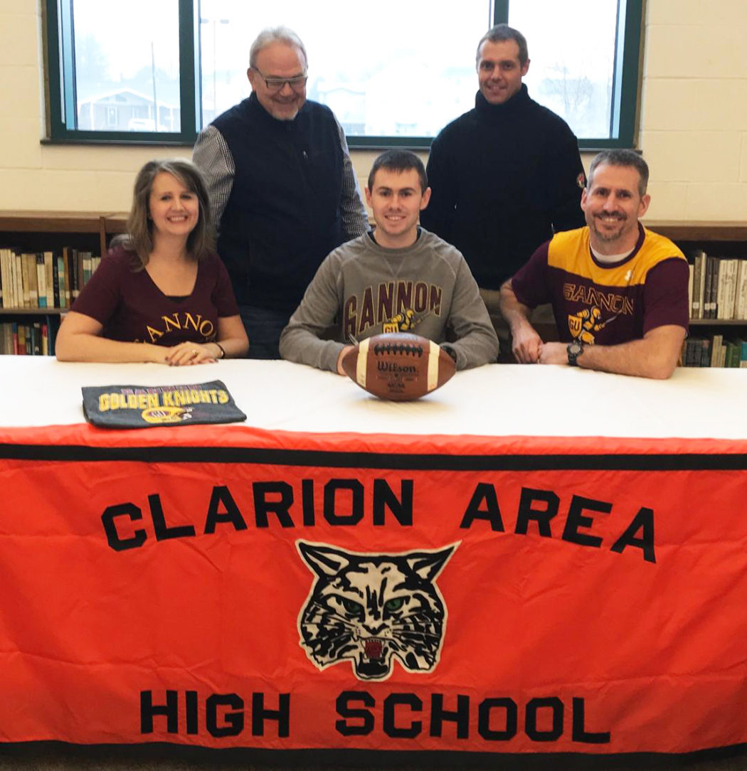 https://clarionsportszone.com/wp-content/uploads/2018/03/Spencer-Miller-signing-1-1050x1084.jpg