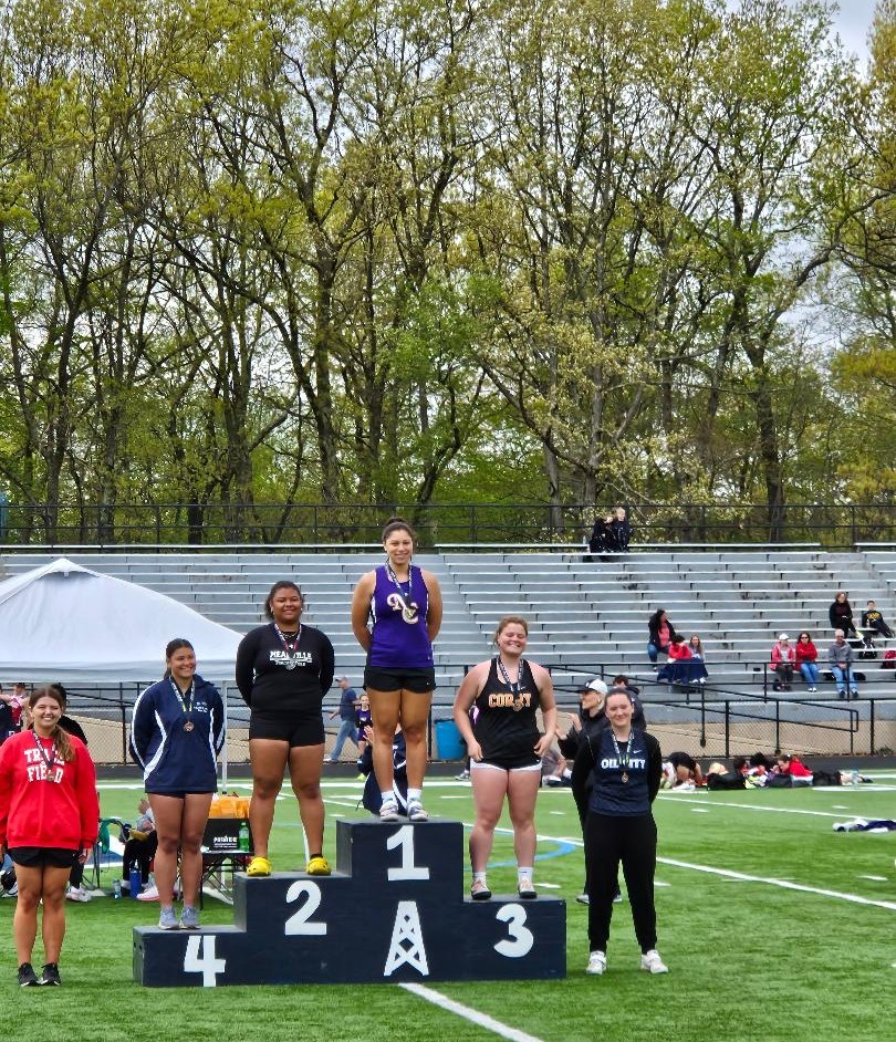 https://clarionsportszone.com/wp-content/uploads/2024/05/Oil-Country-T-F-Invite-Ryan-Cornecki-1-Brenna-Shot-Put.jpg